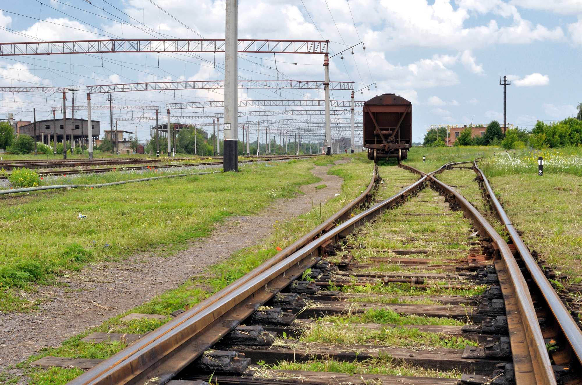 ŽELEZNIŠKI POTNIŠKI PROMET KOT ODLIČNO TRANSPORTNO SREDSTVO